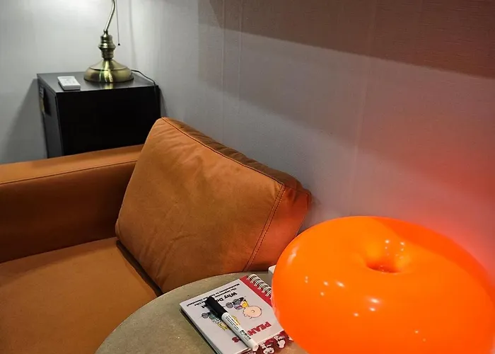 Jj Nest 2f, Full Of Sunlight, 3 Minutes To The Subway 서울특별시