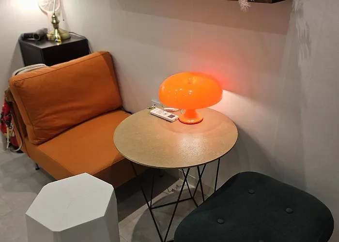 Jj Nest 2f, Full Of Sunlight, 3 Minutes To The Subway 아파트 *