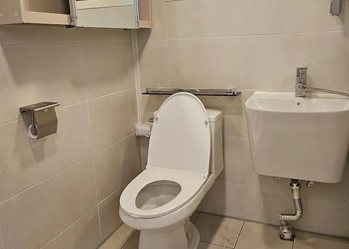Jj Nest 2f, Full Of Sunlight, 3 Minutes To The Subway 아파트